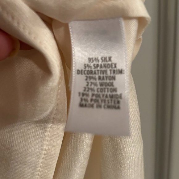 Classic St. John silk Shell - Picture 6 of 6